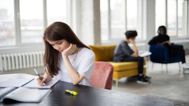 Per-Kuliah-an Reguler - Non Reguler - Perguruan Tinggi