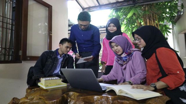 Daftar Kampus Perkuliahan Kelas Shift