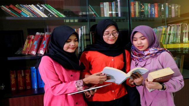 CERITA SERU KULIAH KERJA NYATA (KKN)