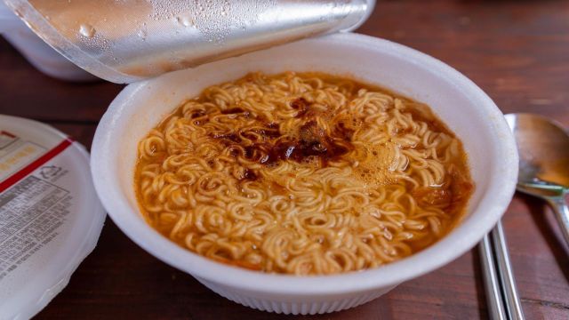 Ini Kandungan Mie Instant yang Paling Membahayakan